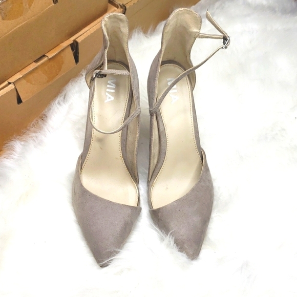 Mia Mona Grey Suede D'Orsay Heels 7.5 - Picture 11 of 13